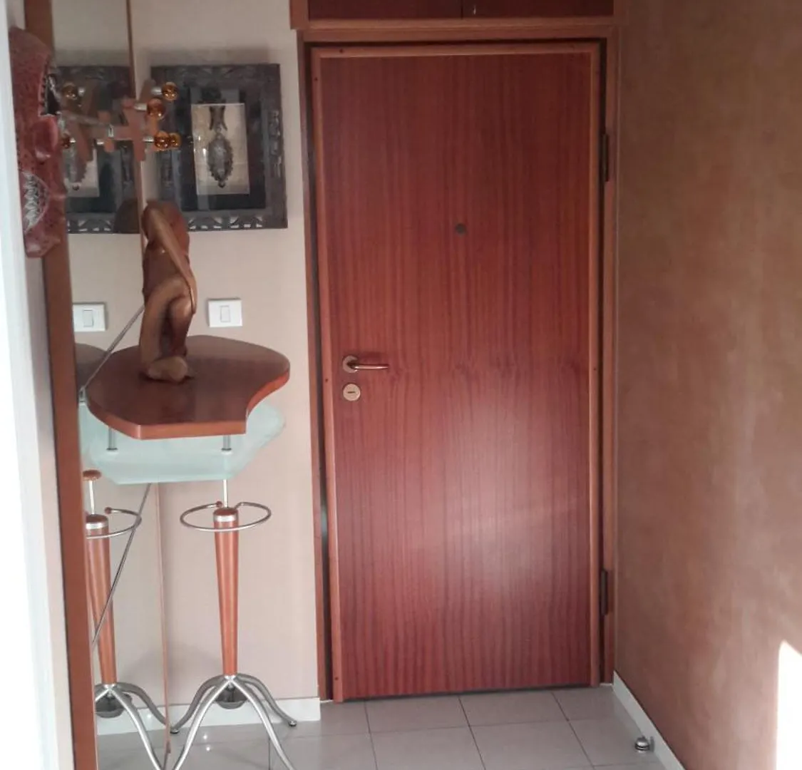 J&Sa Apartment With Balcony And Garage Split 0*,